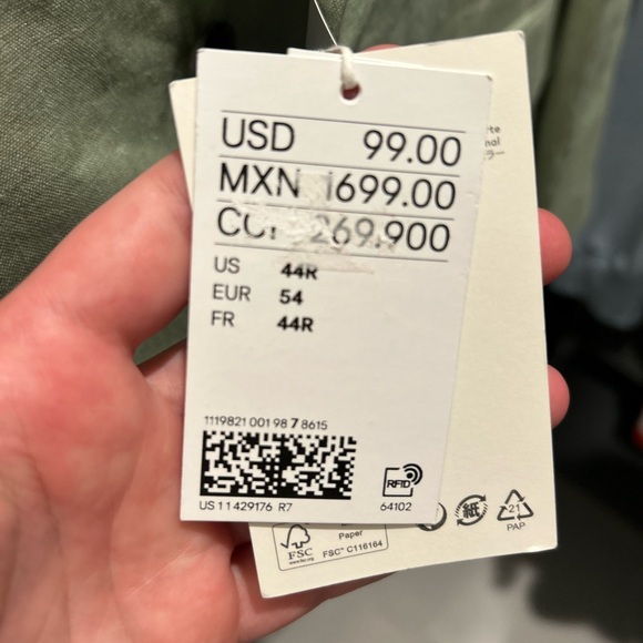 Men’s sage green linen suit - Picture 4 of 9